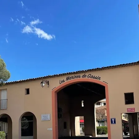 Refait A Neuf Standing Bord De Et Piscine Proche De St Trop Διαμέρισμα Gassin