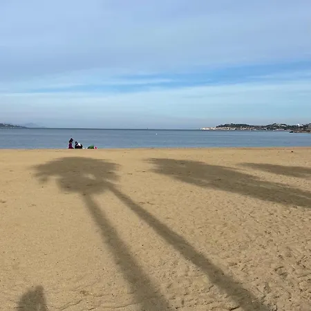 Refait A Neuf Standing Bord De Et Piscine Proche De St Trop 아파트 *