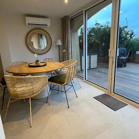 Refait A Neuf Standing Bord De Et Piscine Proche De St Trop 가신