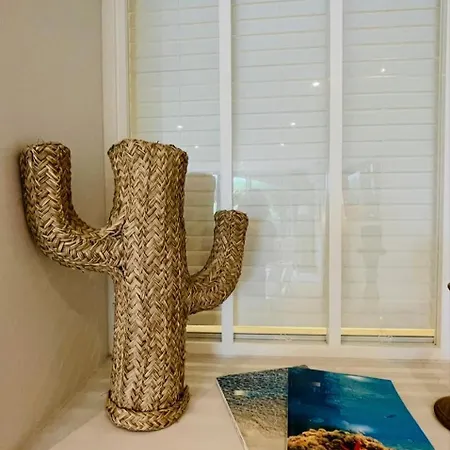 Refait A Neuf Standing Bord De Et Piscine Proche De St Trop 가신