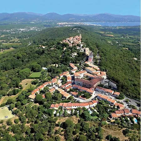 Refait A Neuf Standing Bord De Et Piscine Proche De St Trop 아파트 *