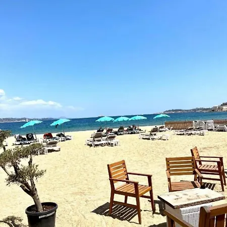 Refait A Neuf Standing Bord De Et Piscine Proche De St Trop 아파트 가신