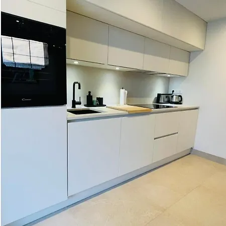 Refait A Neuf Standing Bord De Et Piscine Proche De St Trop 아파트