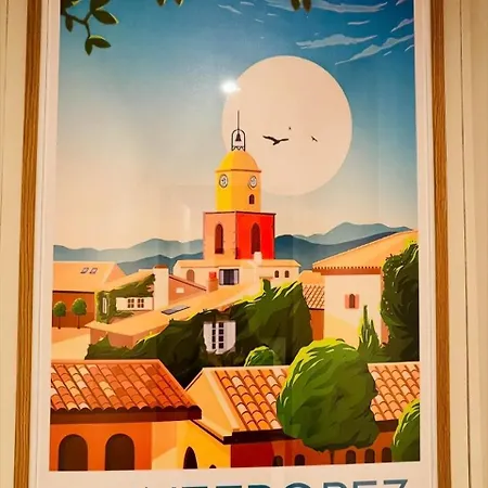 Refait A Neuf Standing Bord De Et Piscine Proche De St Trop 아파트 가신