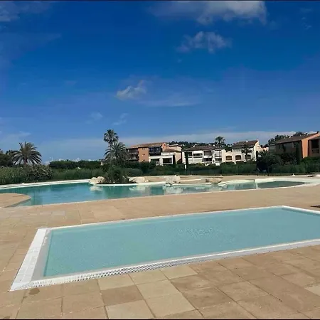 Refait A Neuf Standing Bord De Et Piscine Proche De St Trop * 가신